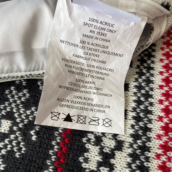 Brooks Brothers Fair Isle Sweater Knit Accent Pillow Covers Set of Two - Picture 11 of 16